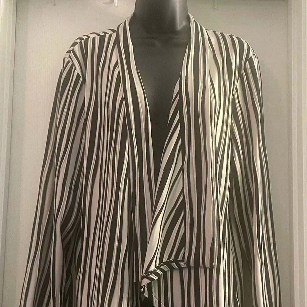 Dana Buchanan cardigan